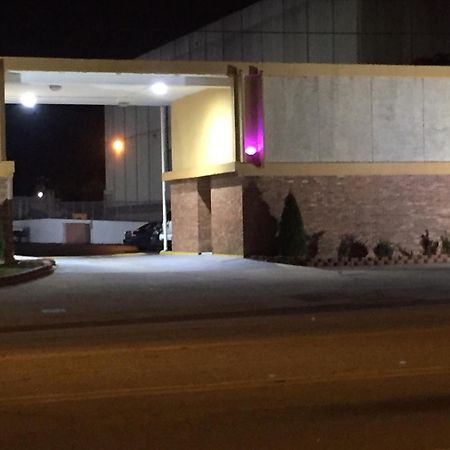 College Inn Spartanburg Εξωτερικό φωτογραφία