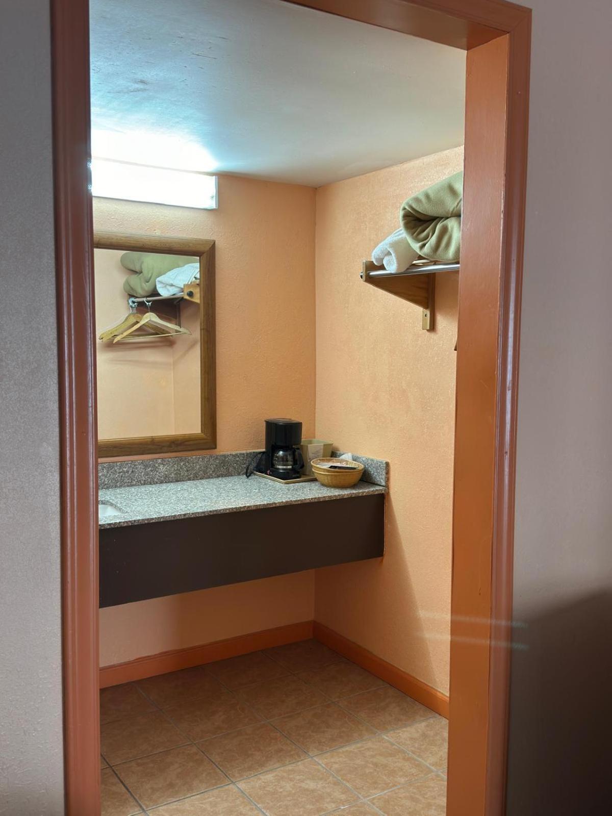 College Inn Spartanburg Εξωτερικό φωτογραφία