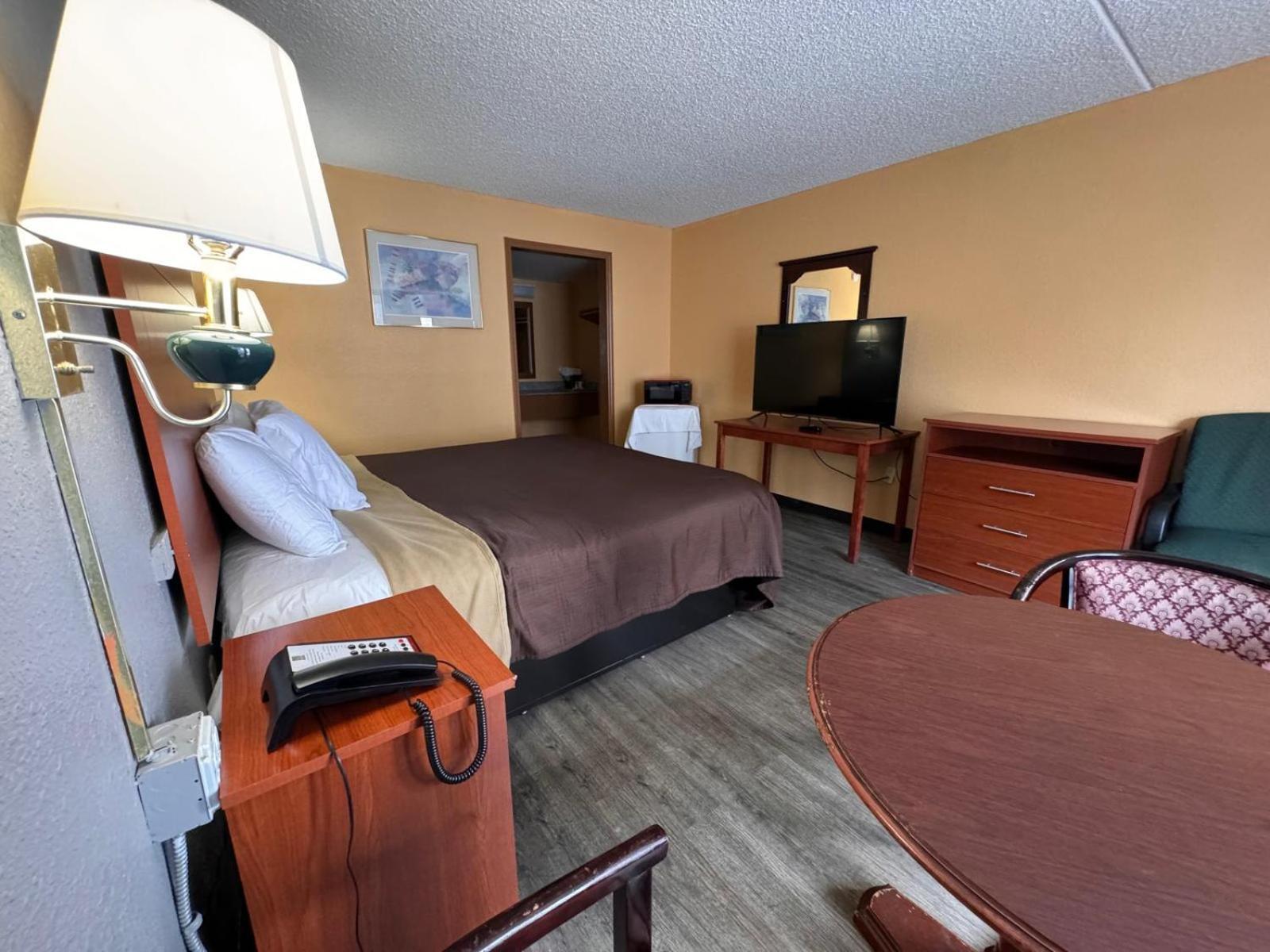 College Inn Spartanburg Εξωτερικό φωτογραφία