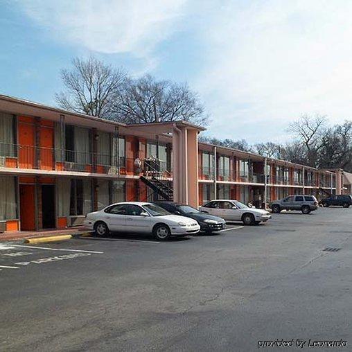 College Inn Spartanburg Εξωτερικό φωτογραφία